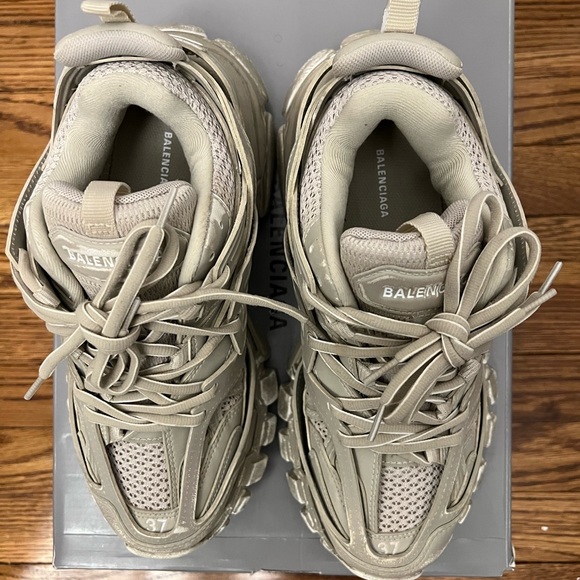 Balenciaga Track Sneakers Faded Beige - Picture 12 of 14